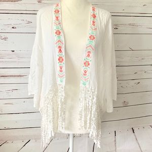 Takara Women Medium White Boho Fringe Kimono